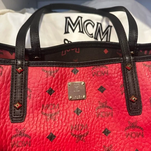 MCM Visetos Medium Reversible tote Set - Picture 5 of 5